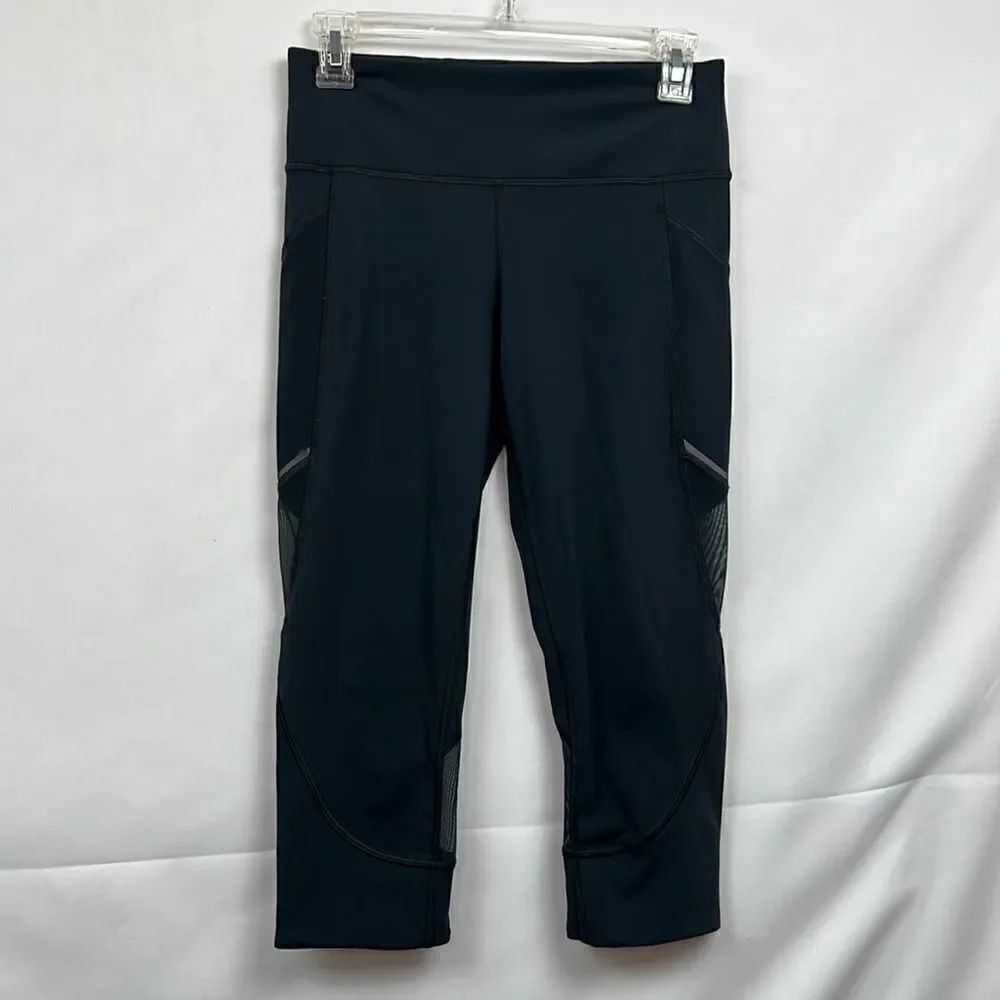 Lululemon gray and mesh cropped leggings size 6 EUC